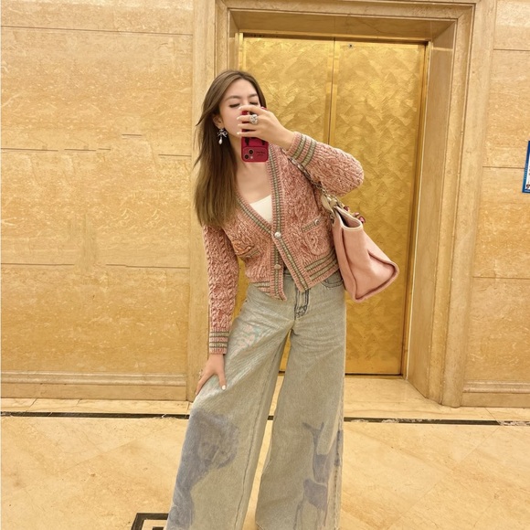 ❌sold❌🚩steal Authentic CHANEL Light Blue Flare Jeans with Animal Print - Picture 6 of 8